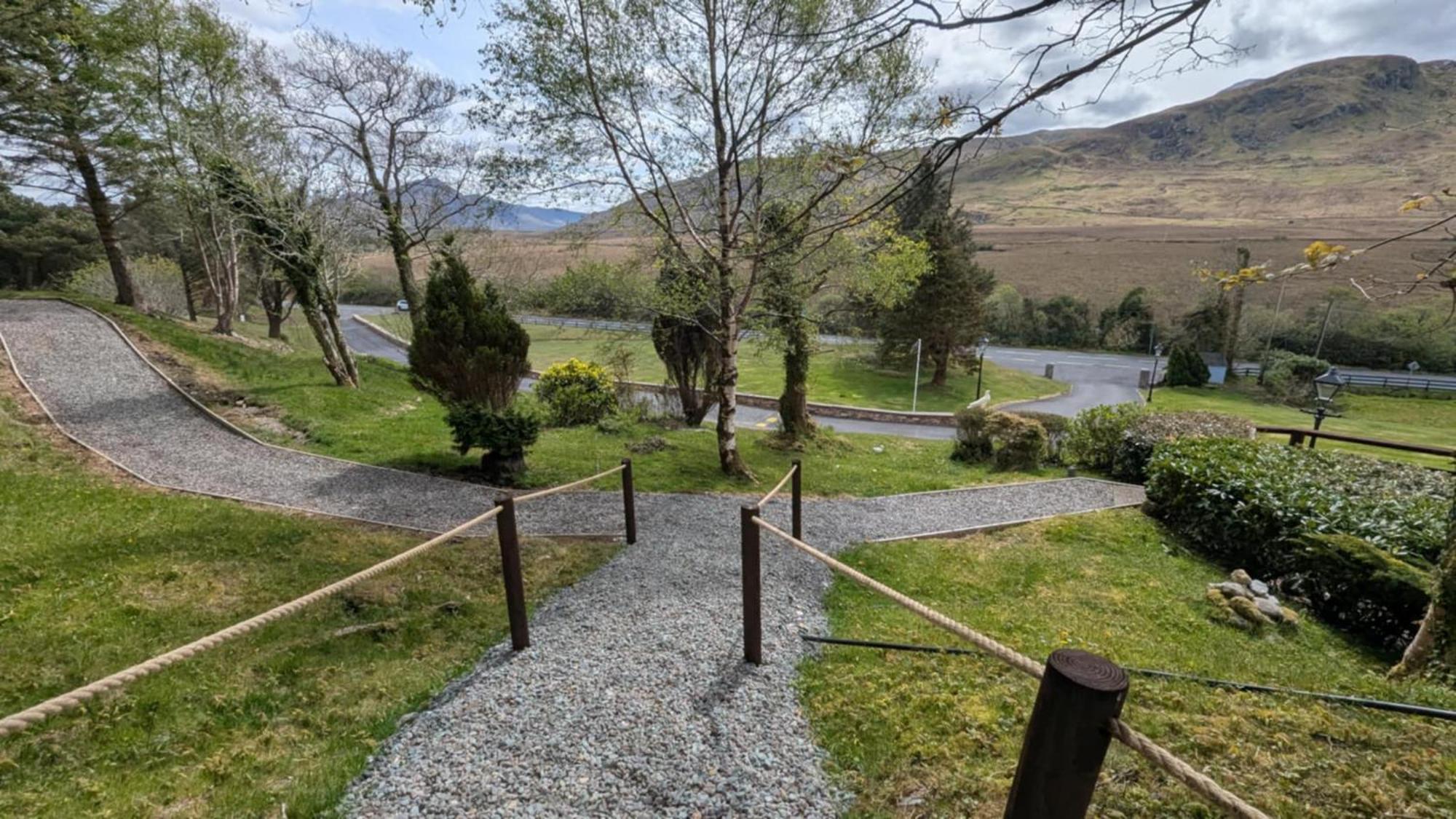 Kylemore Pass Hotel Letterfrack Eksteriør bilde