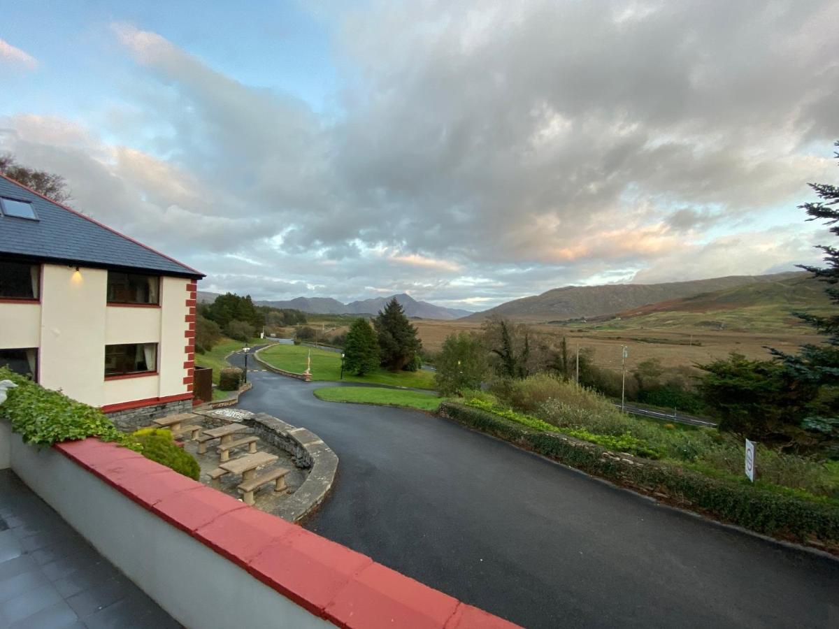 Kylemore Pass Hotel Letterfrack Eksteriør bilde